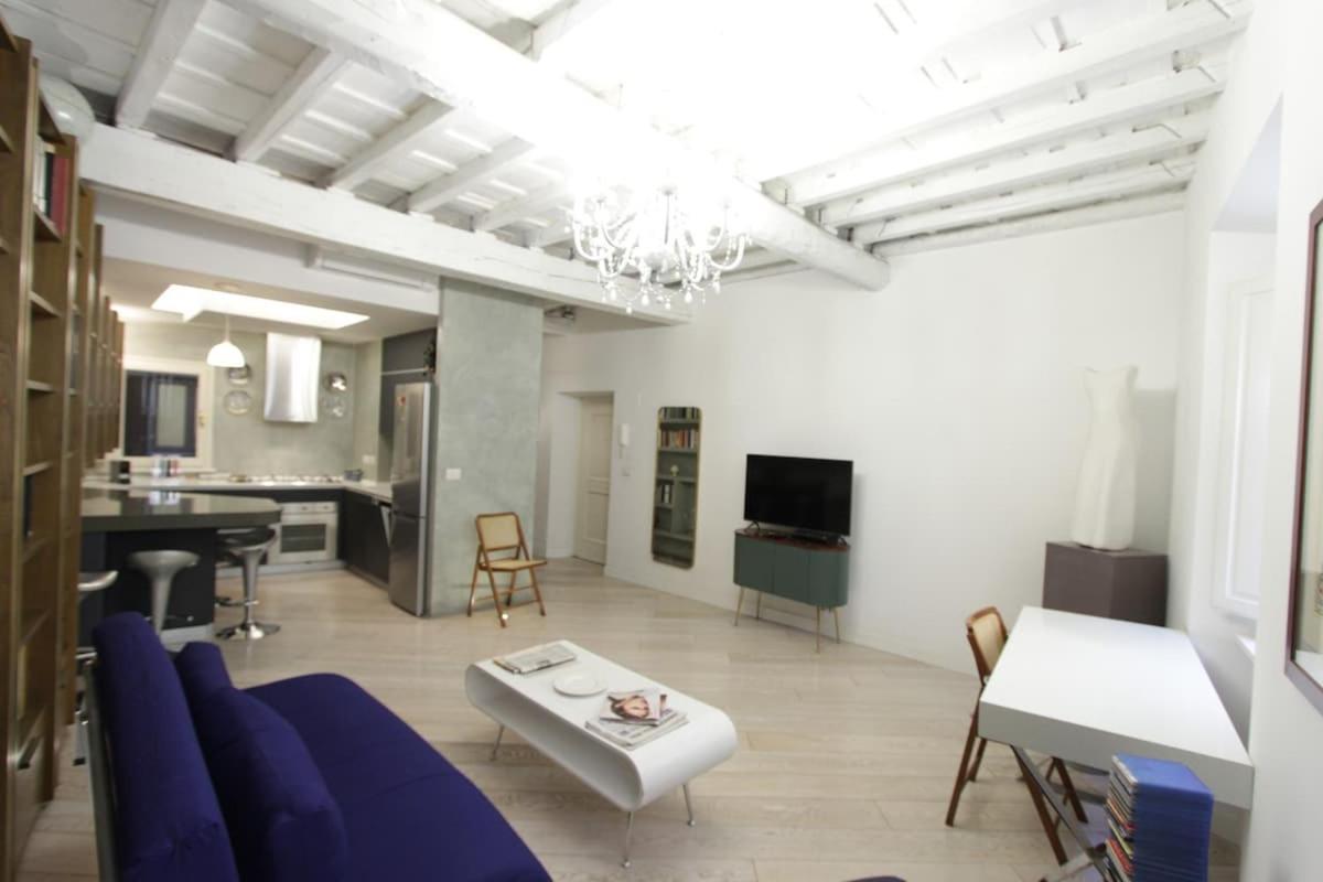 Grotte Apartment *