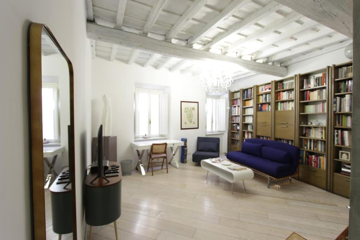 Grotte Apartment Rom
