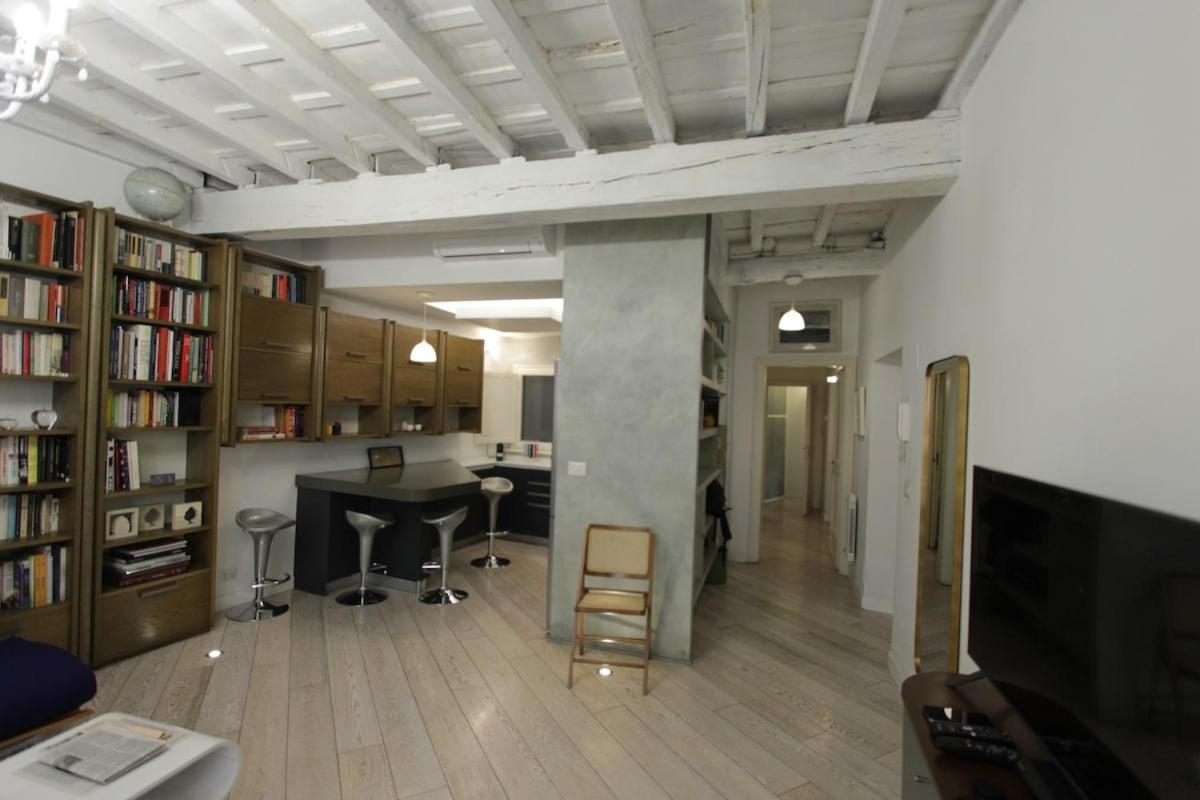 Apartment Grotte Rom